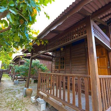 Adina Drive In Motel Langkawi Exterior photo